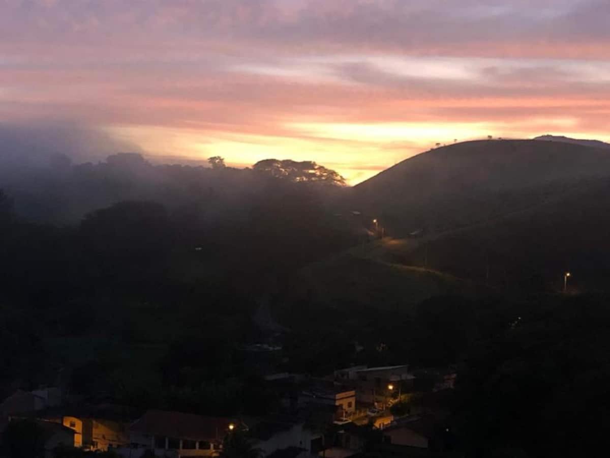 Casa Luar Na Serra Em Conservatoria ヴァレンサ エクステリア 写真
