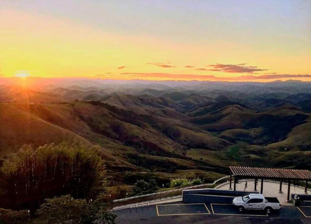 Casa Luar Na Serra Em Conservatoria ヴァレンサ エクステリア 写真
